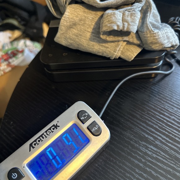 Joan Miro T-Shirt Mens Size M Gray Barcelona Art Abstractive Painting USA Stones - Picture 9 of 9